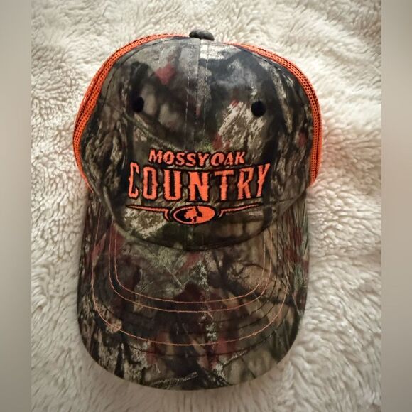 Mossy Oak Country hat - Picture 1 of 2